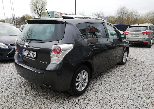 Toyota Verso cena 35900 przebieg: 187000, rok produkcji 2012 z Piastów małe 277